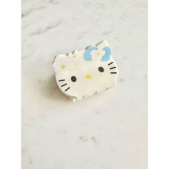 No Brand Accessories - Cute Hello Kitty with blue bow and flowers hair claw